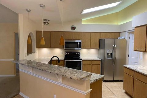 Villa ou maison à louer à Gainesville, Floride: 3 chambres, 170.75 m2 № 2419268 - photo 2