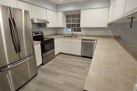 Casa en venta en Land O' Lakes, Florida, 3 dormitorios, 135.27 m2 № 2238570 - foto 4