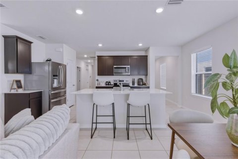 Casa en venta en Davenport, Florida, 4 dormitorios, 142.23 m2 № 2148861 - foto 6