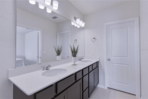 Casa en venta en Davenport, Florida, 4 dormitorios, 142.23 m2 № 2148861 - foto 17