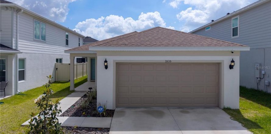 Casa en Davenport, Florida 4 dormitorios, 142.23 m2 № 2148861
