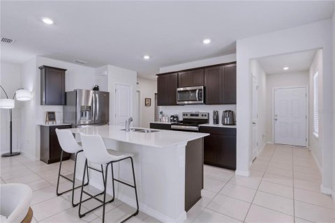 Casa en venta en Davenport, Florida, 4 dormitorios, 142.23 m2 № 2148861 - foto 5