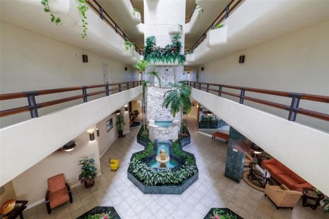 Condo in Daytona Beach Shores, Florida, 2 bedrooms № 2354575 - photo 28