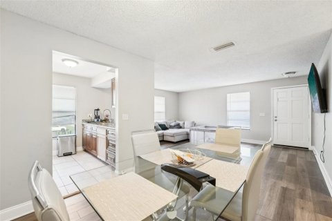Купить коммерческую недвижимость в Тампа, Флорида 8 спален, 341.88м2, № 1869609 - фото 9