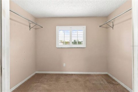 Casa en venta en Kissimmee, Florida, 4 dormitorios, 385.17 m2 № 2358643 - foto 29