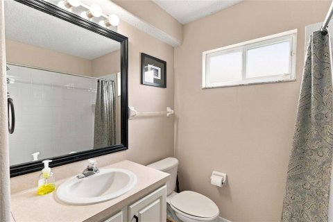 Casa en venta en Kissimmee, Florida, 4 dormitorios, 385.17 m2 № 2358643 - foto 22