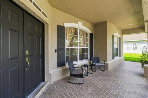 Casa en venta en Kissimmee, Florida, 4 dormitorios, 385.17 m2 № 2358643 - foto 4