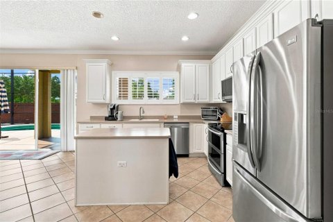 Casa en venta en Kissimmee, Florida, 4 dormitorios, 385.17 m2 № 2358643 - foto 11