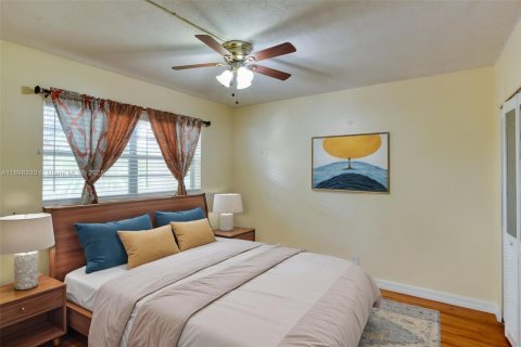 Condo in Margate, Florida, 2 bedrooms  № 1951354 - photo 15