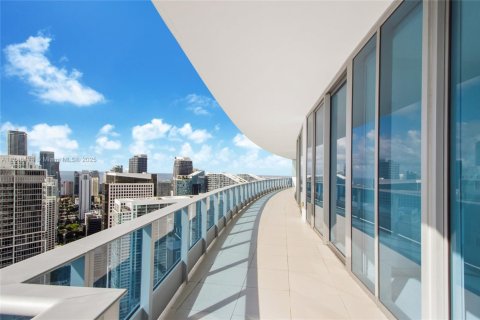Copropriété à vendre à Miami, Floride: 3 chambres, 283.82 m2 № 1860240 - photo 2