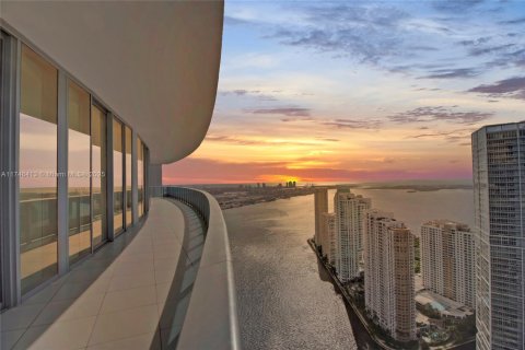 Copropriété à vendre à Miami, Floride: 3 chambres, 283.82 m2 № 1860240 - photo 15