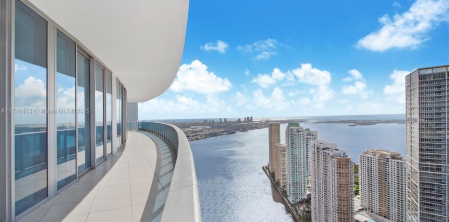 Condo à Miami, Floride, 3 chambres № 1860240