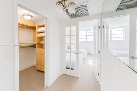 Снять в аренду кондоминиум в Холливуд, Флорида 2 спальни, 109.44м2, № 2005059 - фото 12