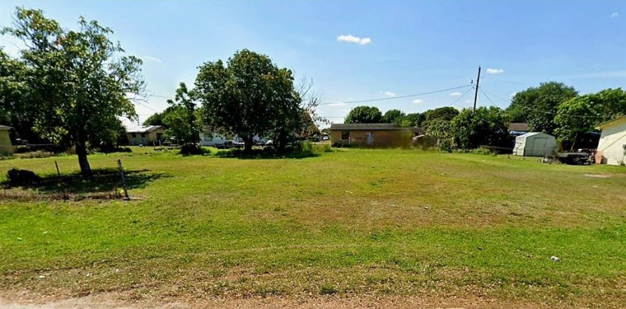 Land in Clewiston, Florida № 2159871