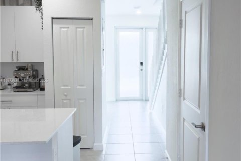 Купить таунхаус в Хомстед, Флорида 4 спальни, 173.91м2, № 2033375 - фото 9