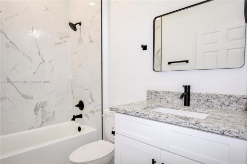 Casa en venta en Sebring, Florida, 3 dormitorios, 138.24 m2 № 2054565 - foto 24