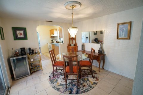 Casa en venta en Saint Petersburg, Florida, 2 dormitorios, 75.72 m2 № 2387702 - foto 16