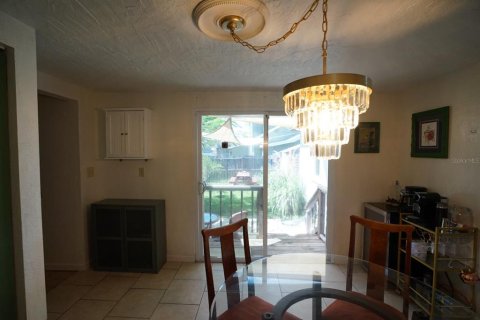 Casa en venta en Saint Petersburg, Florida, 2 dormitorios, 75.72 m2 № 2387702 - foto 18
