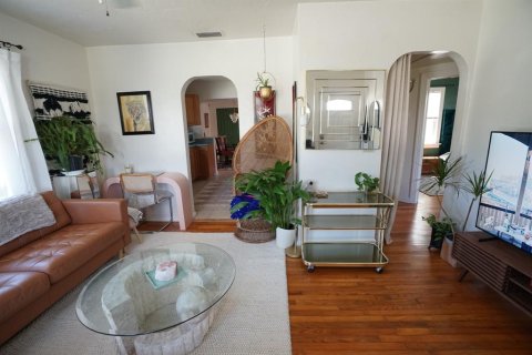Casa en venta en Saint Petersburg, Florida, 2 dormitorios, 75.72 m2 № 2387702 - foto 8