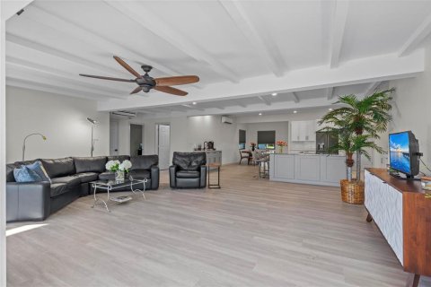 Villa ou maison à vendre à Bradenton, Floride: 3 chambres, 227.61 m2 № 1566129 - photo 21