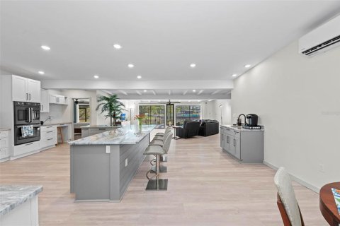 Villa ou maison à vendre à Bradenton, Floride: 3 chambres, 227.61 m2 № 1566129 - photo 12