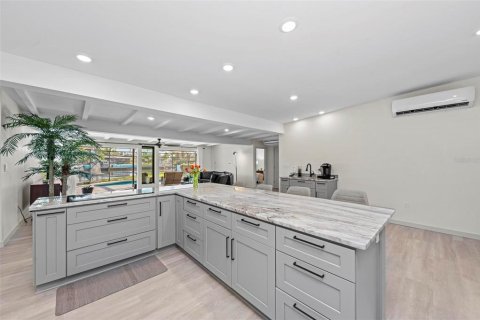 Villa ou maison à vendre à Bradenton, Floride: 3 chambres, 227.61 m2 № 1566129 - photo 17