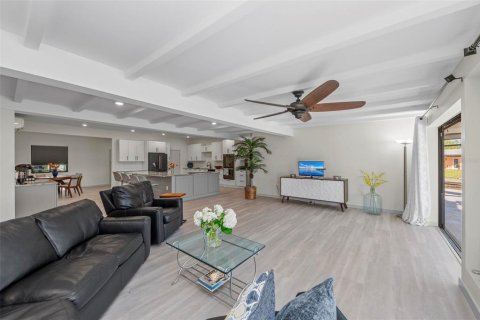 Villa ou maison à vendre à Bradenton, Floride: 3 chambres, 227.61 m2 № 1566129 - photo 23