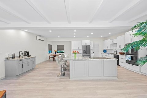 Villa ou maison à vendre à Bradenton, Floride: 3 chambres, 227.61 m2 № 1566129 - photo 13