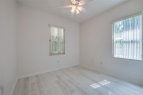 House in Port Orange, Florida 3 bedrooms, 155.89 sq.m. № 1639704 - photo 25