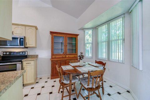 House in Port Orange, Florida 3 bedrooms, 155.89 sq.m. № 1639704 - photo 12