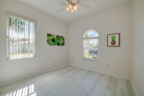 House in Port Orange, Florida 3 bedrooms, 155.89 sq.m. № 1639704 - photo 22