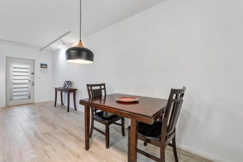 Condo in Deerfield Beach, Florida, 1 bedroom  № 2182833 - photo 5