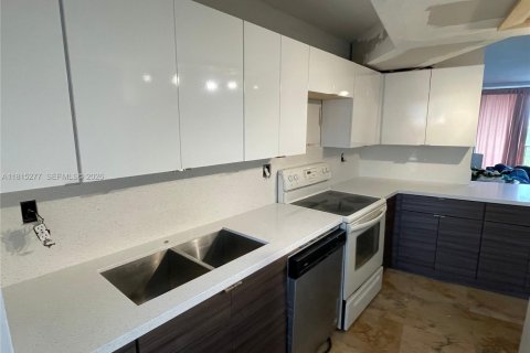 Copropriété à vendre à Miami, Floride: 1 chambre, 85.01 m2 № 2154437 - photo 6