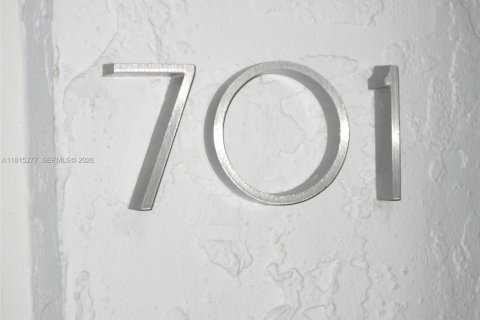 Copropriété à vendre à Miami, Floride: 1 chambre, 85.01 m2 № 2154437 - photo 16