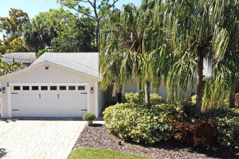 House in Edgewater, Florida 3 bedrooms, 149.76 sq.m. № 2107129 - photo 3