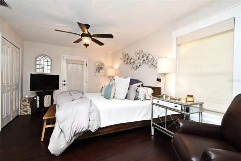 House in Edgewater, Florida 3 bedrooms, 149.76 sq.m. № 2107129 - photo 21