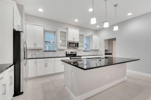 Купить виллу или дом в Орландо, Флорида 6 комнат, 308.25м2, № 2223193 - фото 8