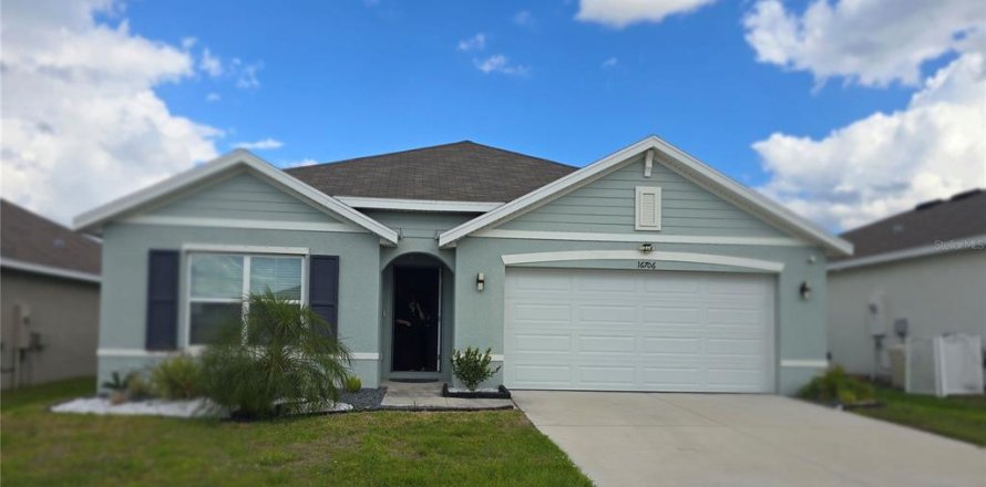 House in Wimauma, Florida 4 bedrooms, 171.5 sq.m. № 2195543