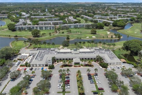 Condo in Coconut Creek, Florida, 2 bedrooms  № 1770758 - photo 25