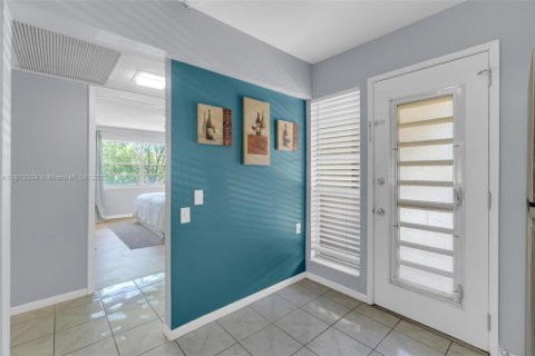 Condo in Coconut Creek, Florida, 2 bedrooms  № 1770758 - photo 8