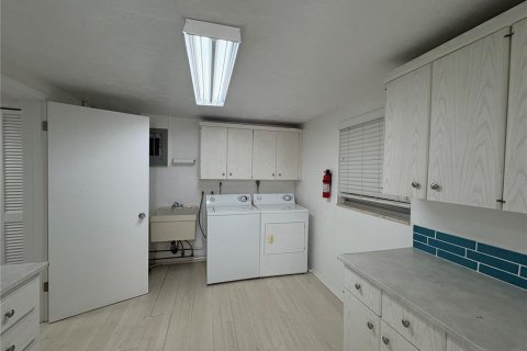Villa ou maison à louer à Sarasota, Floride: 2 chambres, 168.43 m2 № 2297077 - photo 16