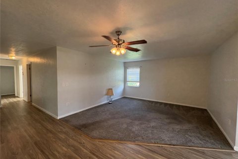 Villa ou maison à louer à Sarasota, Floride: 2 chambres, 168.43 m2 № 2297077 - photo 2
