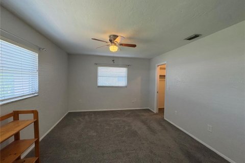 Villa ou maison à louer à Sarasota, Floride: 2 chambres, 168.43 m2 № 2297077 - photo 11