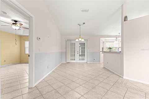 House in Ocala, Florida 3 bedrooms, 126.63 sq.m. № 1679205 - photo 8