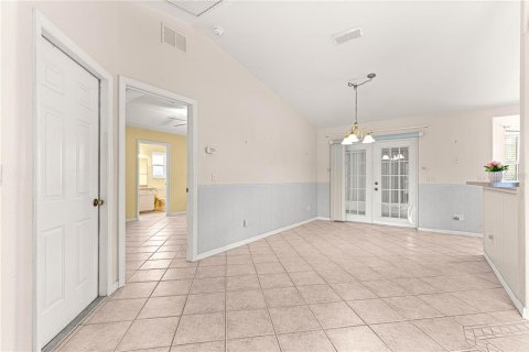 House in Ocala, Florida 3 bedrooms, 126.63 sq.m. № 1679205 - photo 7