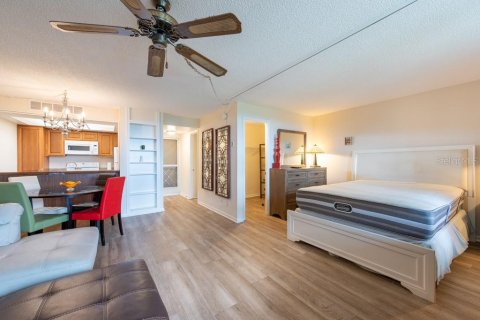 Condo in Clearwater, Florida, 1 bedroom  № 1690634 - photo 10