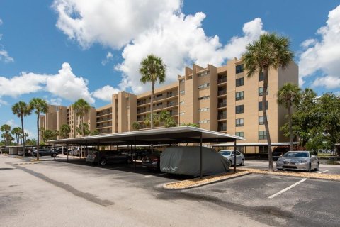 Condo in Clearwater, Florida, 1 bedroom  № 1690634 - photo 30