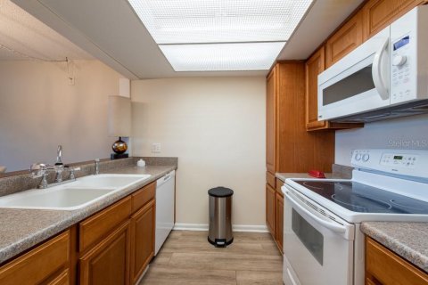 Condo in Clearwater, Florida, 1 bedroom  № 1690634 - photo 15