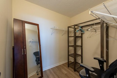 Condo in Clearwater, Florida, 1 bedroom  № 1690634 - photo 22