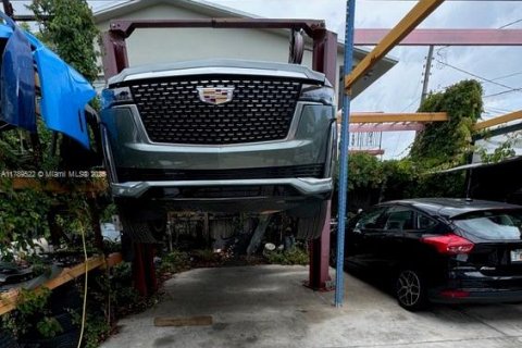 Immobilier commercial à vendre à Hollywood, Floride № 2014536 - photo 12